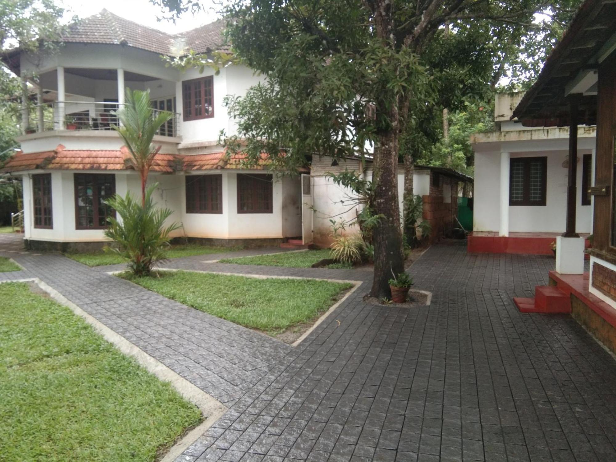 Lovedale Lakeside Homestay Alappuzha Екстер'єр фото